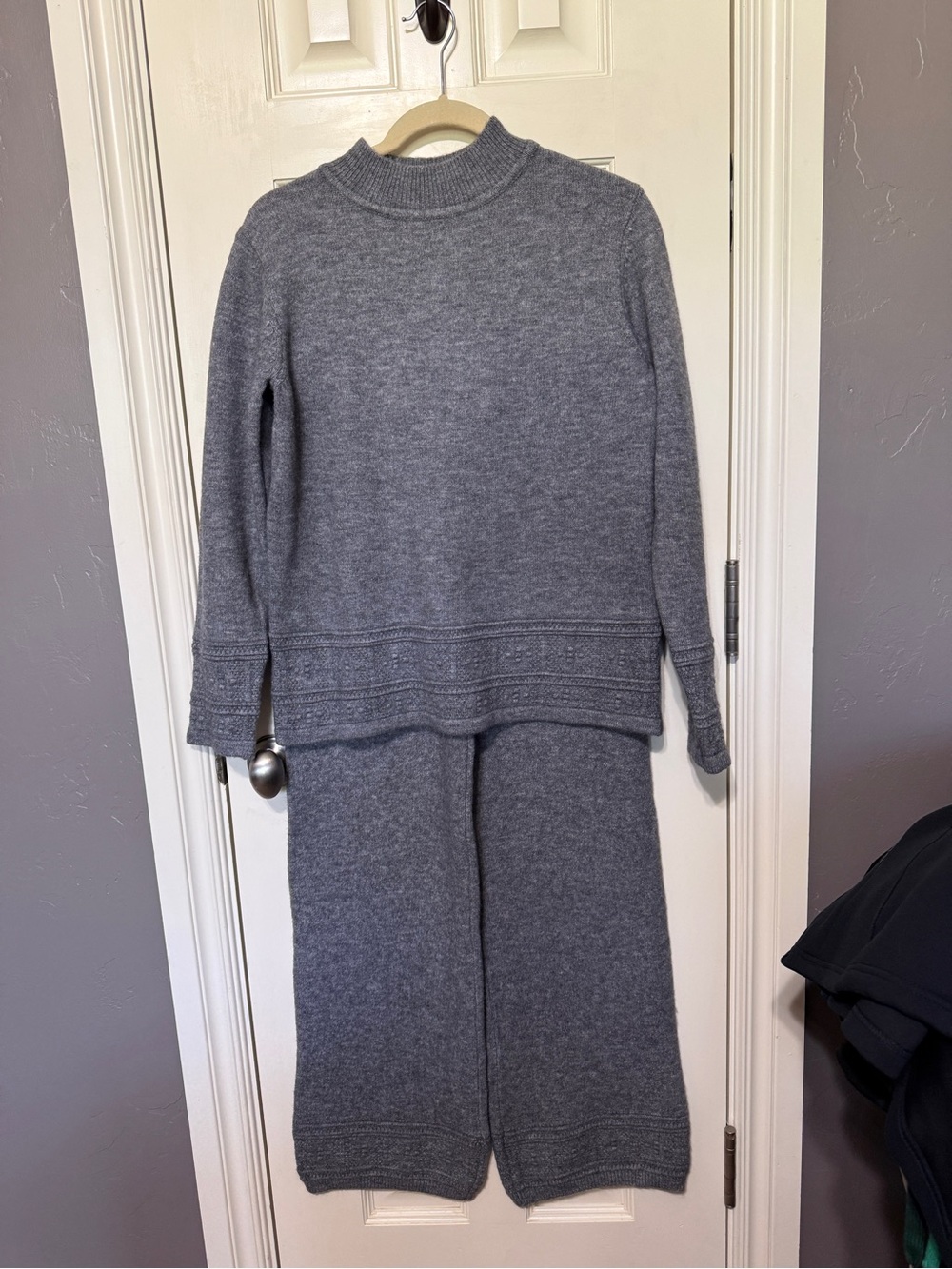 Women's Gray Knit Turtleneck Sweater & Wide-Leg Pant Set